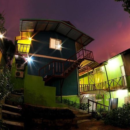 Phi Phi Sand Sea House Экстерьер фото